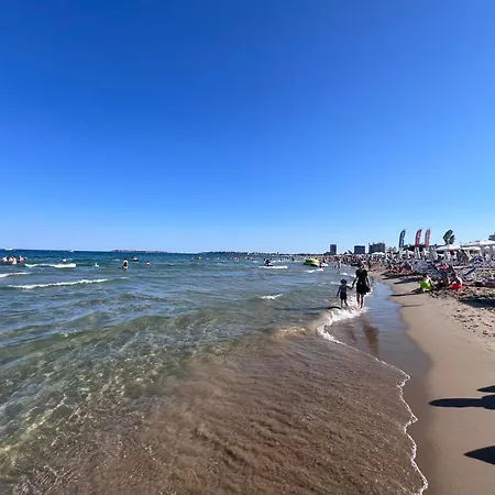 Excelsior - Premium 50m To The 阳光海滩